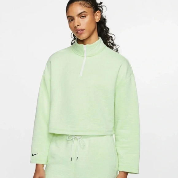 Nike Tech Fleece Cropped 1/4 Zip Sportswear Sweatshirt - Picture 1 of 8